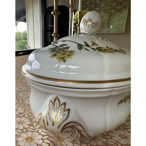 Stanford Flowers by Spode 2 Qt Oval Oven To Table Covered Casserole - Picture 6 of 8